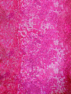 Vestido corto ajustado de lentejuelas rosa chicle con escote en V para baile de bienvenida