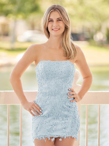 Robe de bal rose moulante courte en dentelle avec appliques