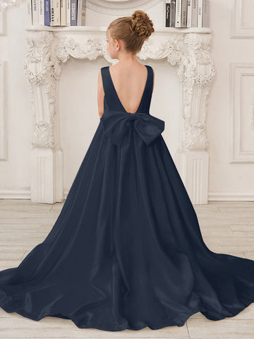 Vestido de niña de las flores de satén sin mangas, corte princesa, con cola y lazo. 