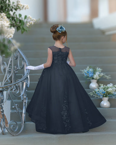 Vestido de baile de princesa Serenity con apliques de encaje y adornos de mariposas 