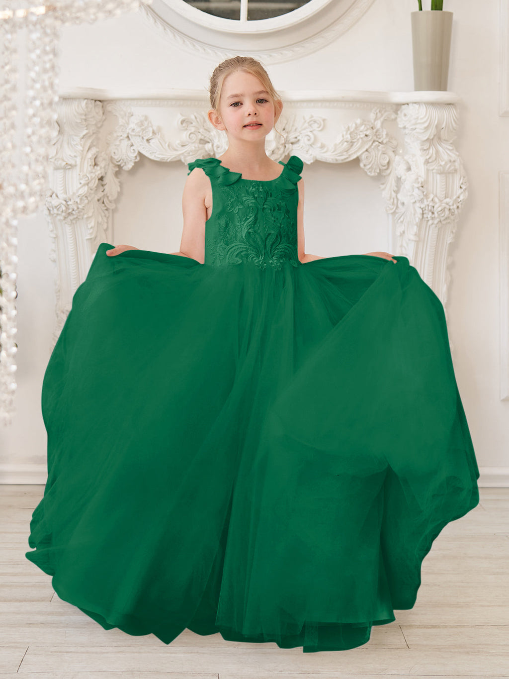 Elegante vestido blanco de tul para niña de las flores con cola corta 