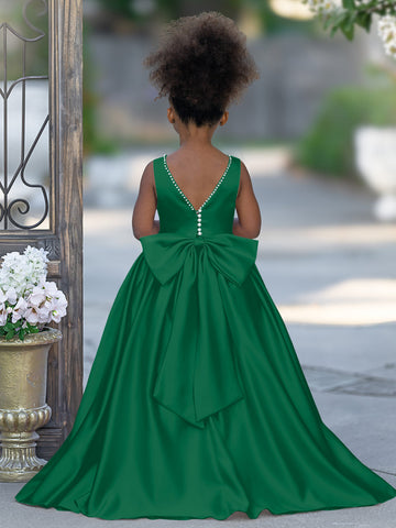 Vestido rosa sin mangas de satén con escote con cuentas y detalle de lazo 