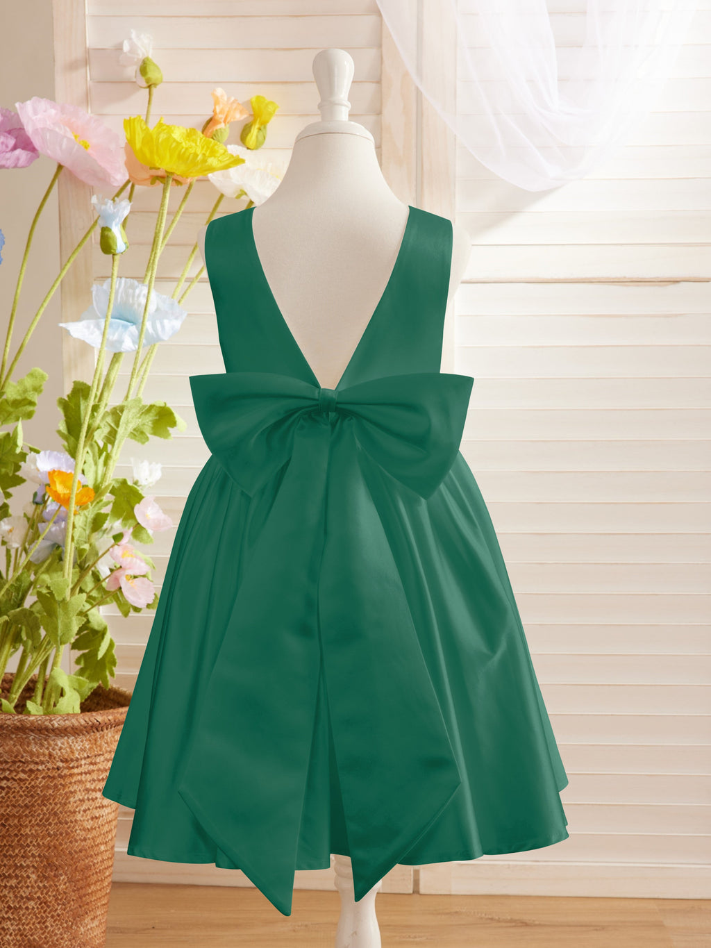 Elegante vestido de niña de las flores de satén con corte en A, espalda en V y lazo, hasta la rodilla 