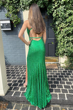 Robe de bal longue sirène verte à sequins et décolleté en V plongeant, fendue sur le devant