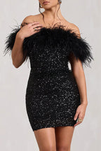 Robe moulante mini à sequins et plumes « It's Show Biz » 