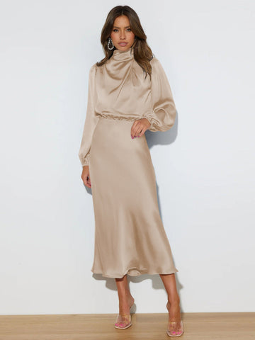 Robe d'automne élégante en satin de haute qualité, manches longues, coupe ample, robe de soirée. 
