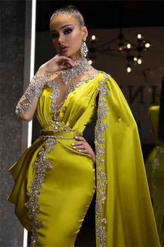 Robes de bal sirène à col montant et manches longues avec application châle Dbrbridal