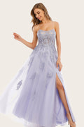 Robe de bal longue en tulle lavande avec dentelle