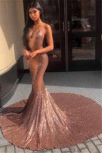 Robe de soirée longue sirène à fines bretelles et sequins, sans manches