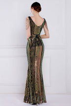 Robe de bal fourreau à sequins dorés et franges
