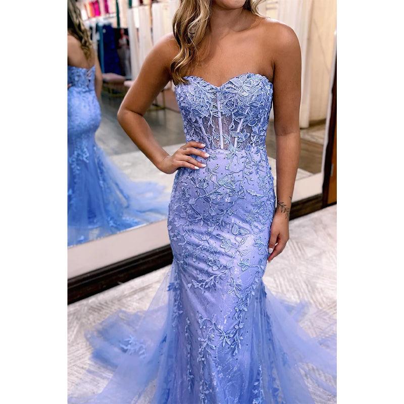 Vestido largo de fiesta para mayores con escote en forma de corazón y apliques de encaje