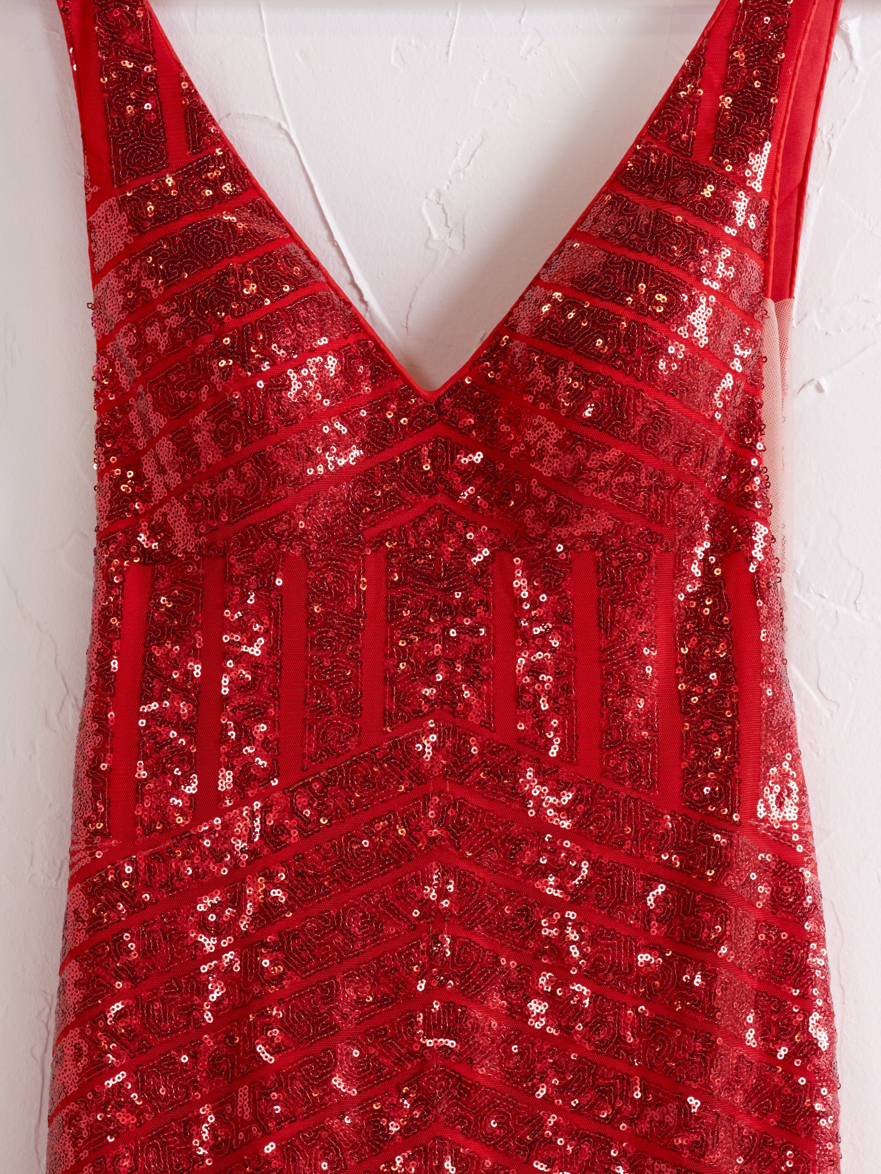 Nina | Robe de bal longue sirène rose à sequins et décolleté plongeant en V | Robe de bal longue à sequins et col V profond Nina
