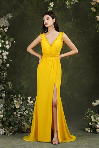 Robe de bal longue sans manches à décolleté plongeant et fente sur le devant