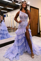 Impresionante vestido de fiesta columna de satén sin mangas con abertura y volantes