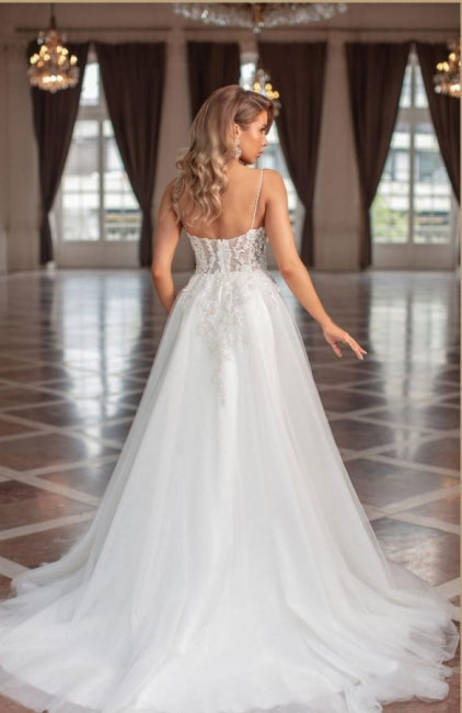 Vestidos de novia largos de diseñador, corte en A, escote en V, tul sin mangas con encaje