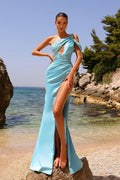 Robe de bal longue bleue asymétrique sans manches, fendue sur le côté, avec pierres