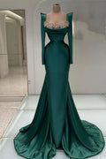 Robe de bal sirène longue vert foncé à perles et manches longues