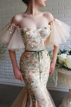 Vestido de fiesta largo de sirena con hombros descubiertos, tul y encaje con flores