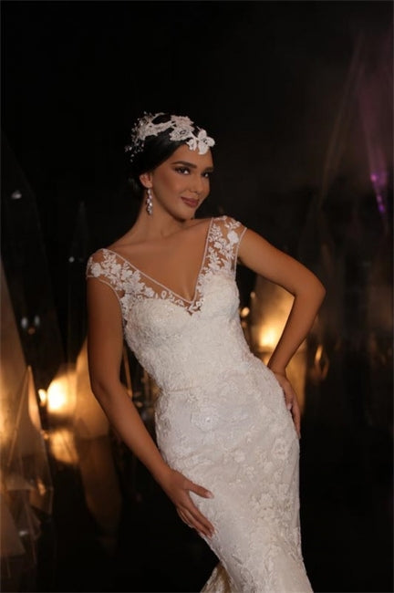 Designer Long V-neck Mermaid Lace Appliques Sleeveless Wedding Dresses