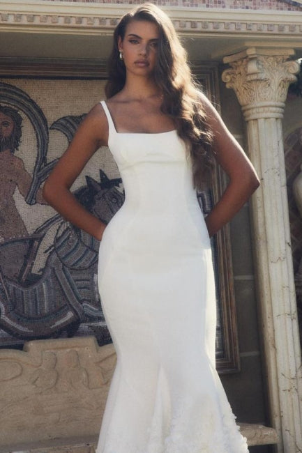 Robe de mariée sirène blanche longue en satin à fines bretelles, de créateur