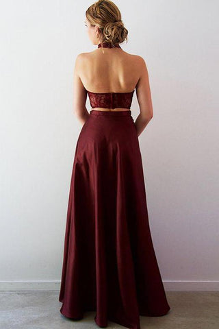 Vestidos formales de dos piezas de diseñador: encaje, corte en A, abertura frontal, largo hasta el suelo y escote halter.