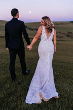Designer V-Neck Sleeveless Mermaid Wedding Dresses With Lace