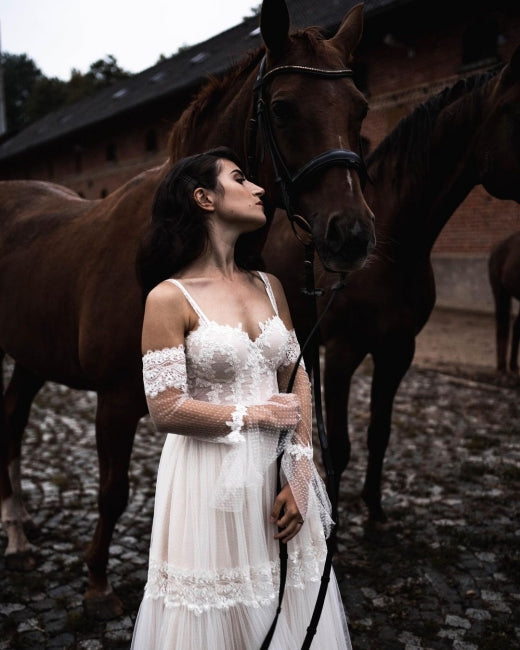 Robes de mariée de créateurs en dentelle | Robes de mariée fourreau