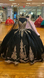 Vestido de quinceañera con cuentas, apliques de lentejuelas, vestido de princesa de baile con capa Y1516