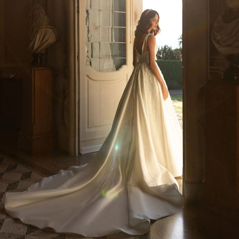 V-neck Sleeveless Wedding Dress 2024 Beading Open Back Court Train Princess Bride Gown SwanSarah P277 Plus Size Vestido De Novia