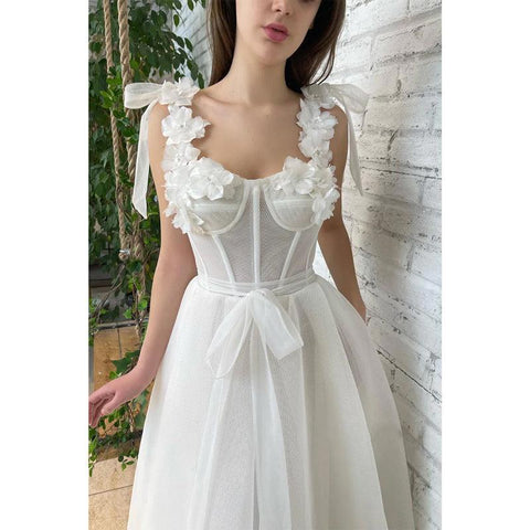 Vestido de fiesta vintage de tul color marfil con flores 3D y tirantes dobles y bolsillos 