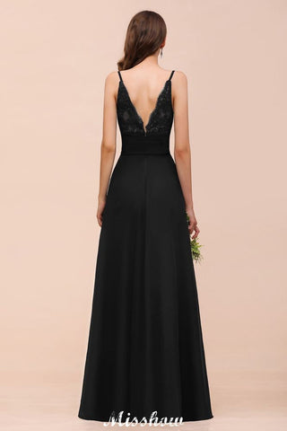 Vestido de dama de honor negro con doble escote en V y abertura frontal para fiesta formal de boda