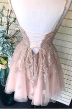 Vestido de fiesta de bienvenida PD359 de tul color rosa empolvado con tirantes finos, escote en V y corte en A