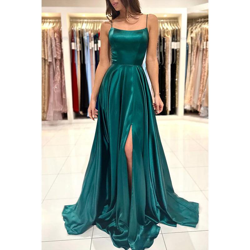 Robe de soirée fourreau/colonne à bretelles en satin plissé sans manches