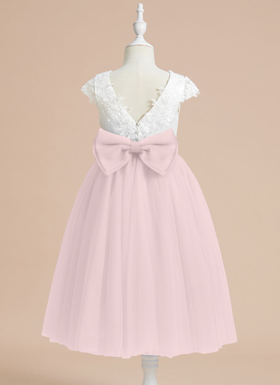 Vestido de niña de las flores para la Primera Comunión, corte en A, satén y tul, hasta la rodilla. 
