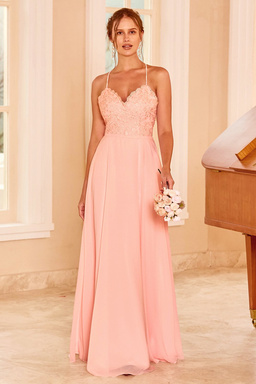 Robe de demoiselle d'honneur en dentelle rose poudré