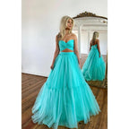 Vestido largo de corte A sin tirantes, de tul fruncido, para baile de bienvenida o corte de corte.