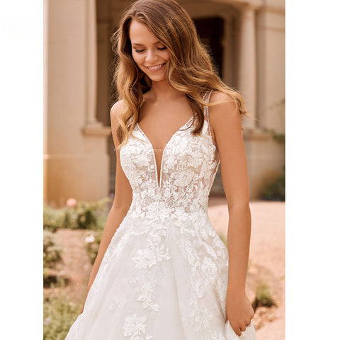 RODDRSYA Boho Elegant Wedding Dresses For Women 2023 V-Neck Lace Appliques Bridal Gowns Backless With Button Vestidos De Novia