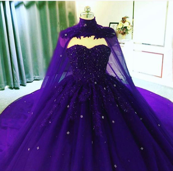 Vestido de baile de tul y encaje con escote corazón y capa, estilo princesa Y742