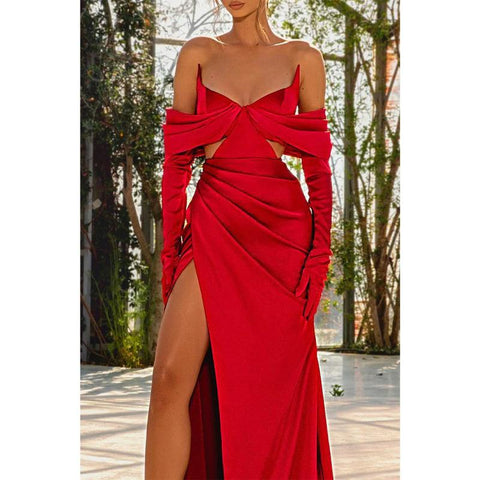 Robe de soirée longue rouge sexy en satin plissé à col en V et fente latérale 