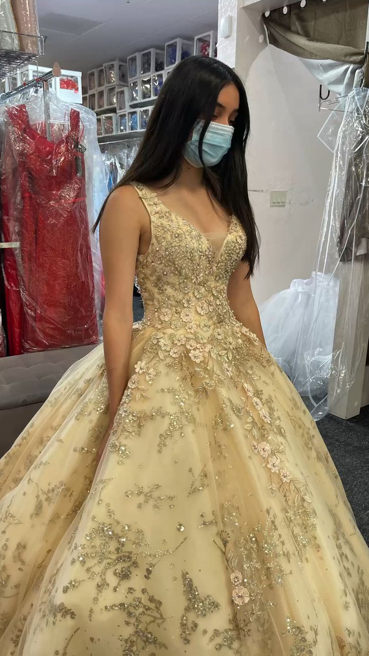 Vestido de quinceañera de lujo color champán con escote en V, vestido de princesa, vestido de baile color champán Y593