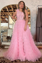 Vestido largo de fiesta de corte A, color lila claro, con un solo hombro, corsé y volantes.