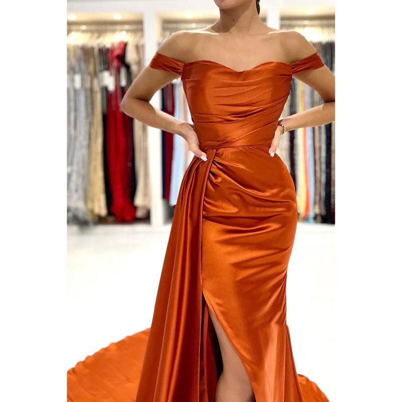Vestidos de fiesta formales largos con escote en forma de corazón, pliegues y abertura alta