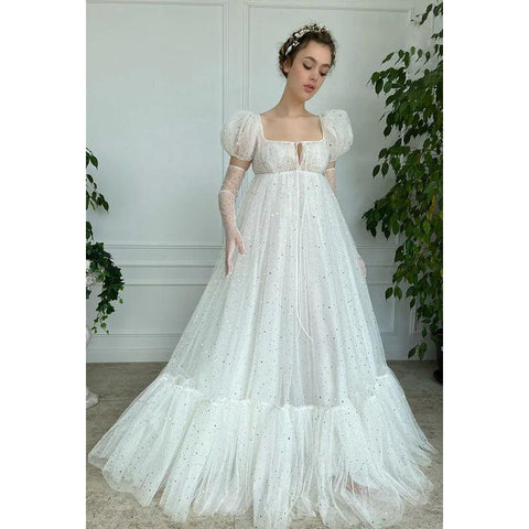 Robe de bal longue trapèze en tulle à col carré et manches courtes bouffantes