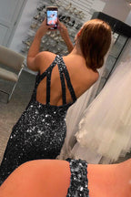 Robe de bal longue à paillettes et sequins avec fente