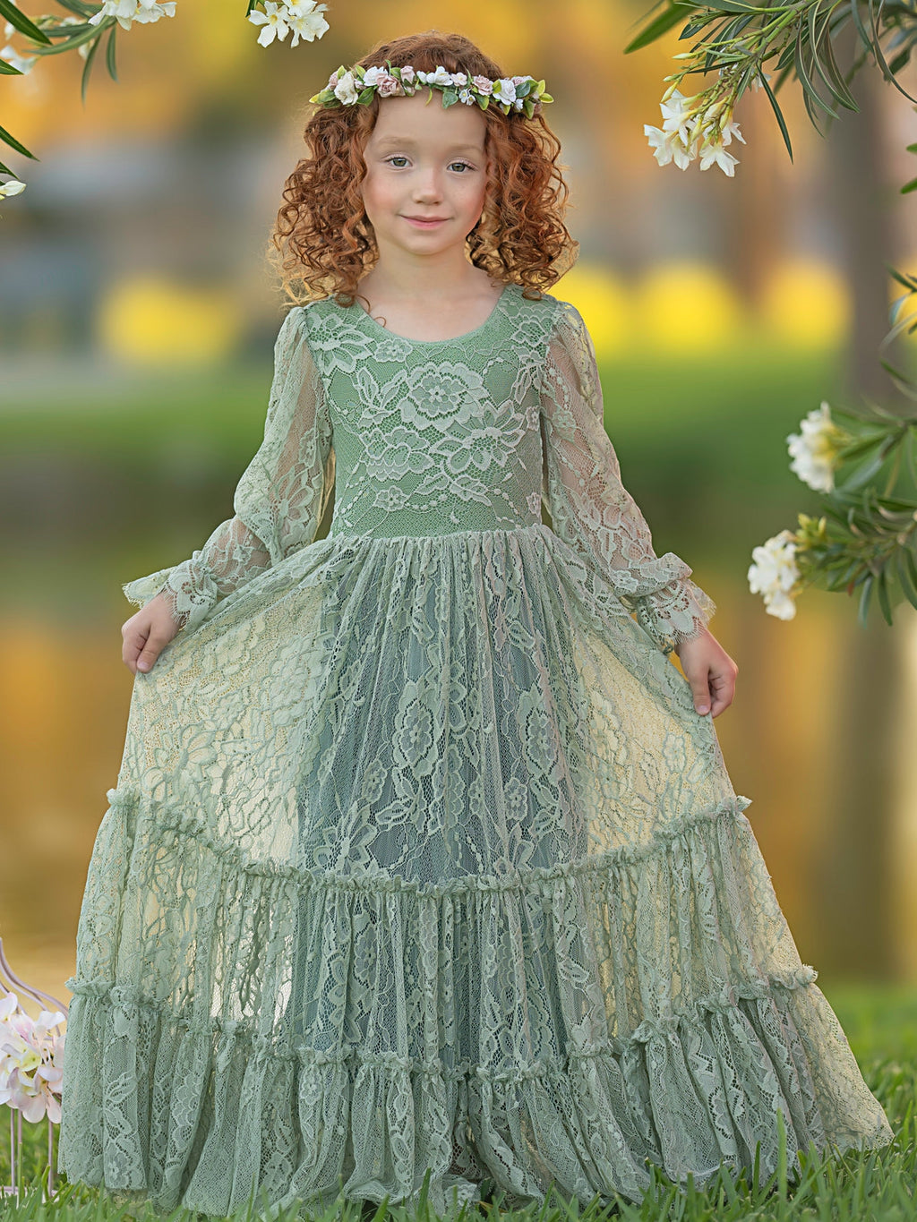 Vestido bohemio de niña de las flores verde salvia con encaje hasta el tobillo 