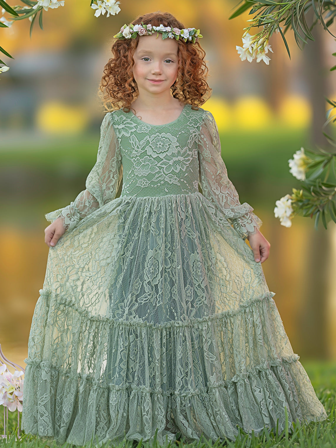 Vestido bohemio de niña de las flores verde salvia con encaje hasta el tobillo 