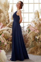 Vestido de dama de honor azul marino de gasa con cuello halter