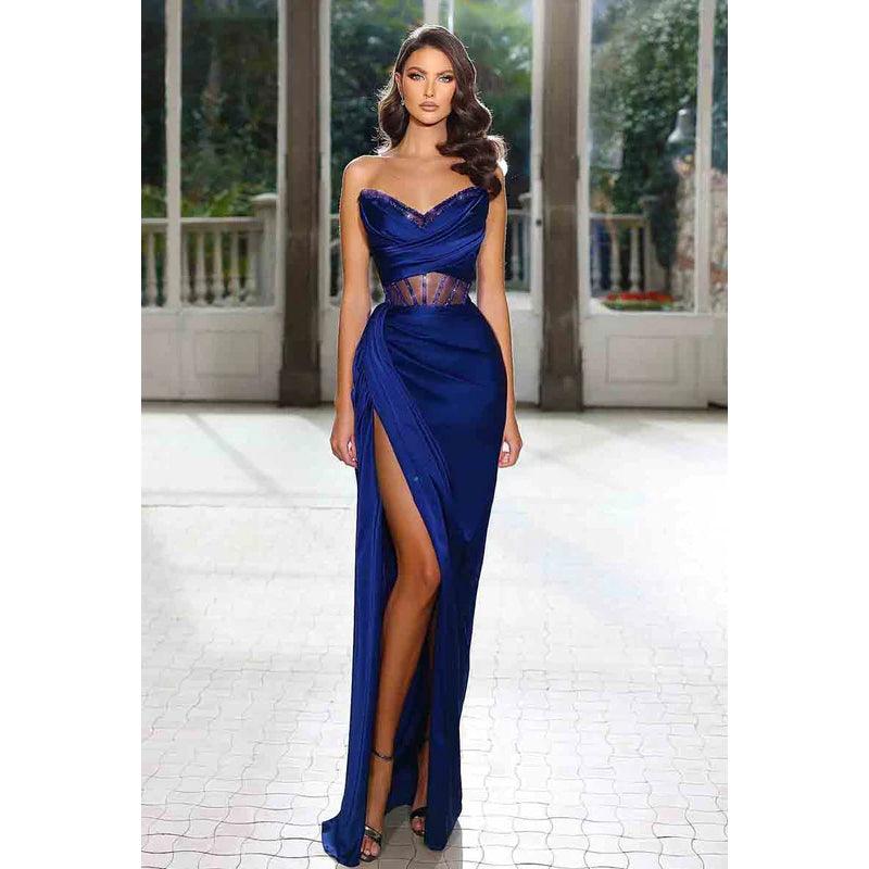 Robe de soirée longue en satin froncé à col en V et sans manches