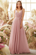 Robe de demoiselle d'honneur longue en mousseline rose poudré à col en V