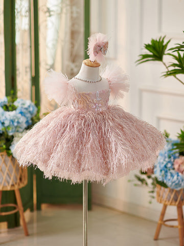 Vestido de bebé niña con elegantes adornos de mariposas rosas 
